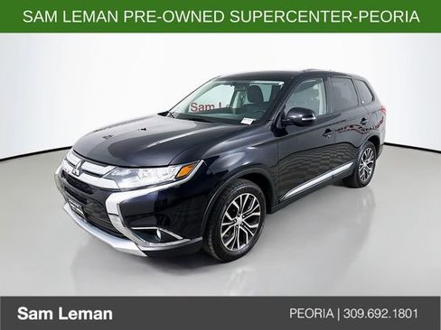 Used 2017 Mitsubishi Outlander SE image 3