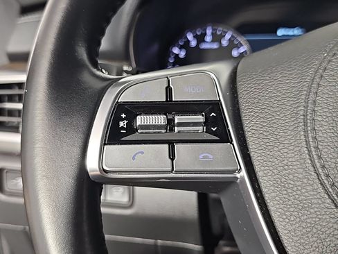 Used 2021 Kia Telluride SX w/ Towing Package FWD image 16