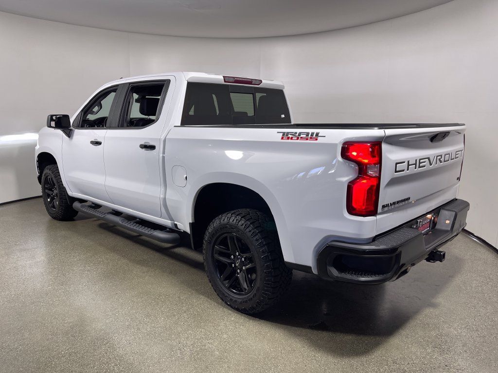 Used 2021 Chevrolet Silverado 1500 LT Trail Boss w/ Convenience Package II AWD/4WD image 5