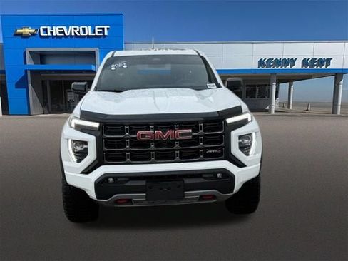 Certified 2024 GMC Canyon AT4 w/ AT4 Premium Package AWD/4WD image 9