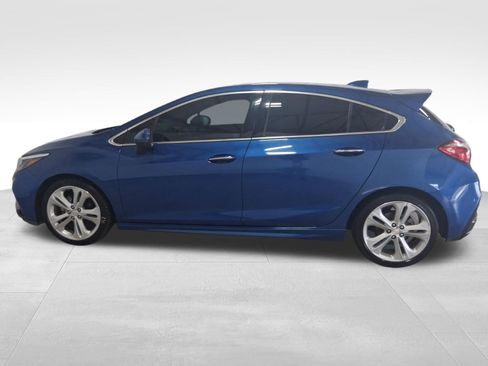 Used 2017 Chevrolet Cruze Premier image 8