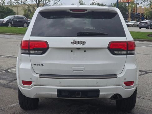 Used 2016 Jeep Grand Cherokee Limited 75th Anniversary AWD/4WD image 12