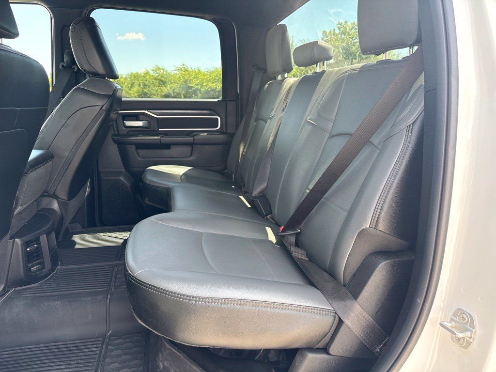 Used 2024 RAM 3500 Big Horn w/ Protection Group AWD/4WD image 19