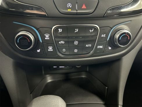 Certified 2024 Chevrolet Equinox RS image 18