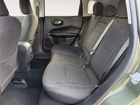 Used 2018 Jeep Compass Sport image 13