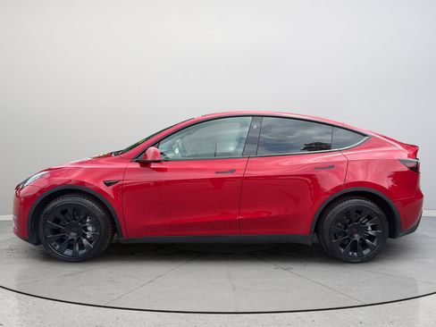 Used 2023 Tesla Model Y Long Range AWD/4WD image 9