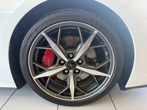 Certified 2021 Chevrolet Corvette Stingray Premium Conv w/ Z51 Performance Package RWD image 5