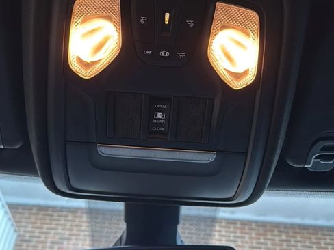 Used 2019 RAM 1500 Big Horn image 29