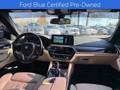 Used 2021 BMW 530i xDrive w/ Convenience Package image 17