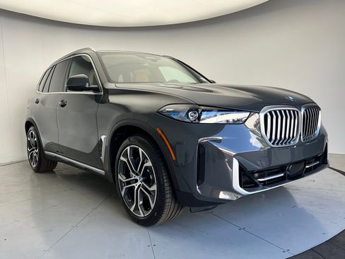 New 2026 BMW X5 xDrive50e AWD/4WD image 2