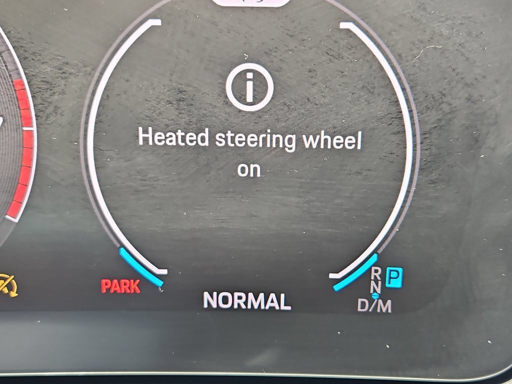 Certified 2024 Porsche Cayenne AWD/4WD image 25