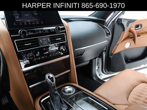 Used 2024 INFINITI QX80 Sensory w/ All-Season Package AWD/4WD image 62