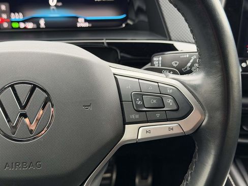 Used 2024 Volkswagen Atlas Cross Sport SEL Premium R-Line image 9