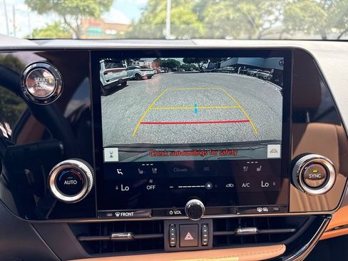 Certified 2025 Lexus NX 250 FWD w/ Accessory Package (Z1) image 15