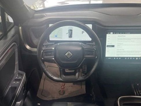Used 2024 Rivian R1S Adventure AWD/4WD image 14