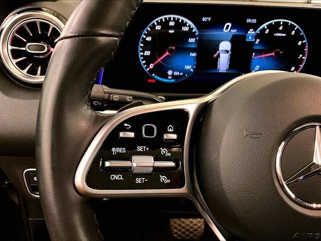 Used 2023 Mercedes-Benz GLB 250 4MATIC image 17