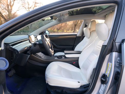 Used 2018 Tesla Model 3 Long Range AWD/4WD image 97