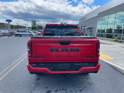 Used 2025 RAM 1500 Big Horn AWD/4WD image 4