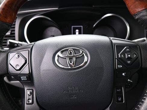 Used 2020 Toyota Sequoia Platinum image 16