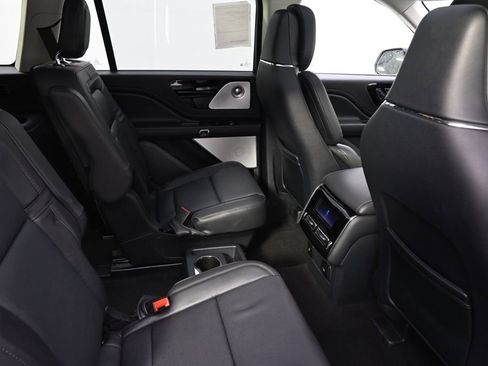 New 2026 Lincoln Aviator Reserve AWD/4WD image 18