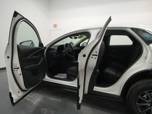 New 2025 MAZDA CX-30 AWD 2.5 S image 17