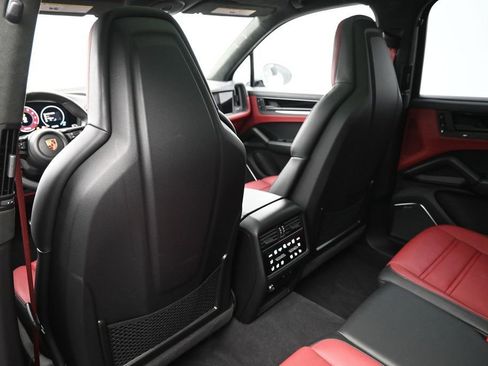 Certified 2026 Porsche Cayenne GTS image 8