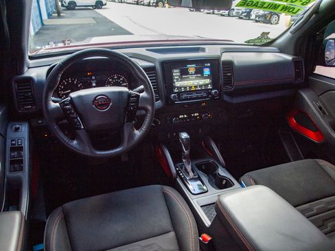 Used 2023 Nissan Frontier PRO-4X w/ Pro Convenience Package AWD/4WD image 26