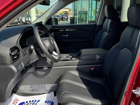 New 2025 Honda Pilot EX-L image 10