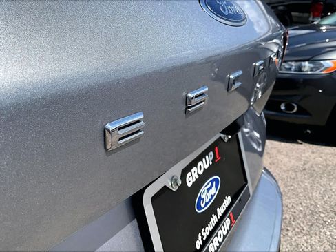 Used 2023 Ford Escape ST-Line w/ Tech Pack #1 FWD image 11