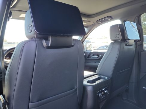 New 2026 GMC Yukon XL Elevation w/ Elevation Premium Package image 8