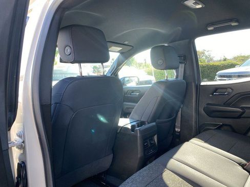 Used 2024 Chevrolet Colorado Z71 w/ Z71 Convenience Package 2 image 21