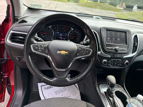 Used 2022 Chevrolet Equinox LT FWD image 25