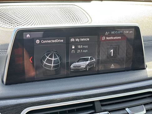 Used 2019 BMW 750i w/ M Sport Package RWD image 12