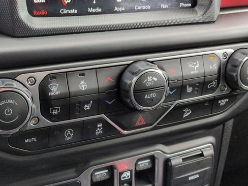 Used 2019 Jeep Wrangler Unlimited Rubicon AWD/4WD image 14