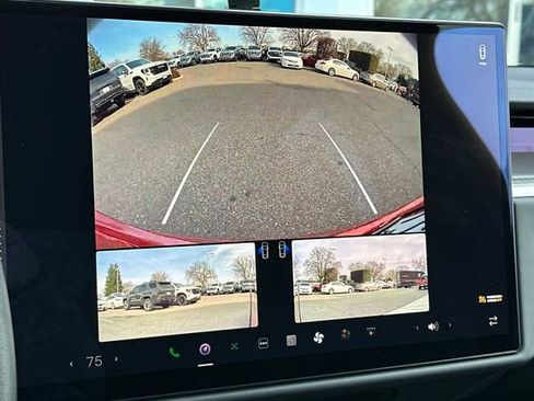 Used 2022 Tesla Model X Plaid image 27