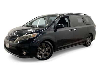 Used 2016 Toyota Sienna SE