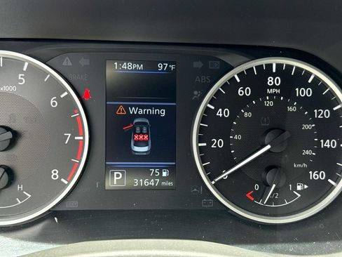 Used 2025 Nissan Sentra S FWD image 23