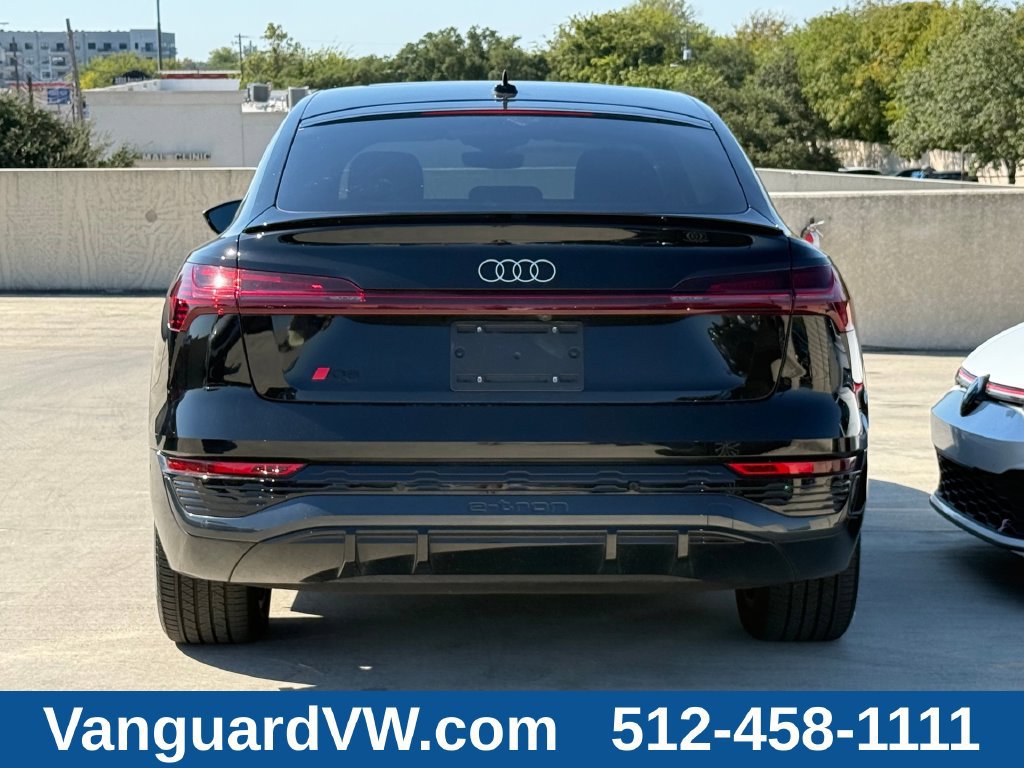Used 2024 Audi Q8 e-tron Premium Plus w/ Premium Plus Package AWD/4WD image 8
