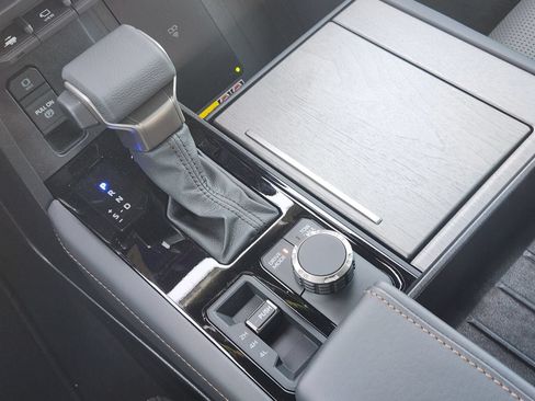 New 2026 Toyota Tundra Capstone AWD/4WD image 19