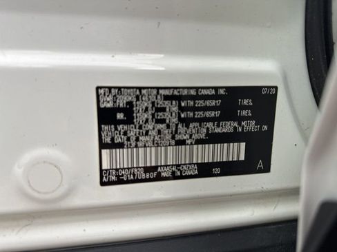 Used 2020 Toyota RAV4 LE w/ All Weather Liner Package AWD/4WD image 30