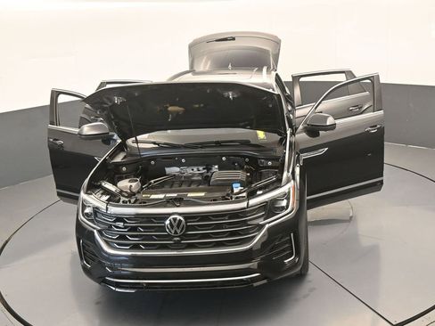 Used 2024 Volkswagen Atlas Cross Sport SEL Premium R-Line image 81