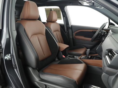 Used 2025 Subaru Forester Touring image 15