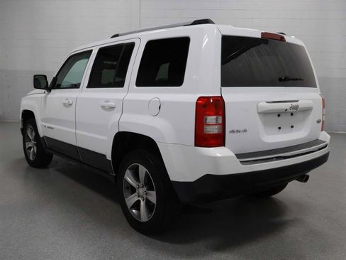 Used 2017 Jeep Patriot High Altitude AWD/4WD image 3