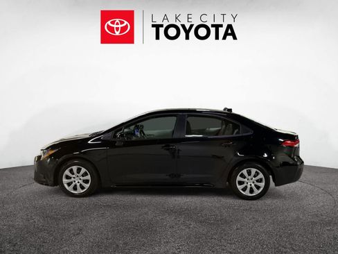 Used 2026 Toyota Corolla LE image 2