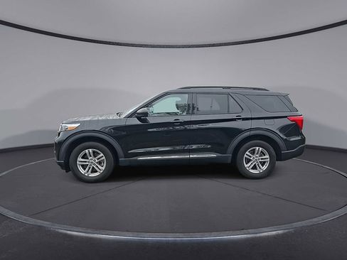 Used 2022 Ford Explorer XLT w/ Class IV Trailer Tow Package image 5