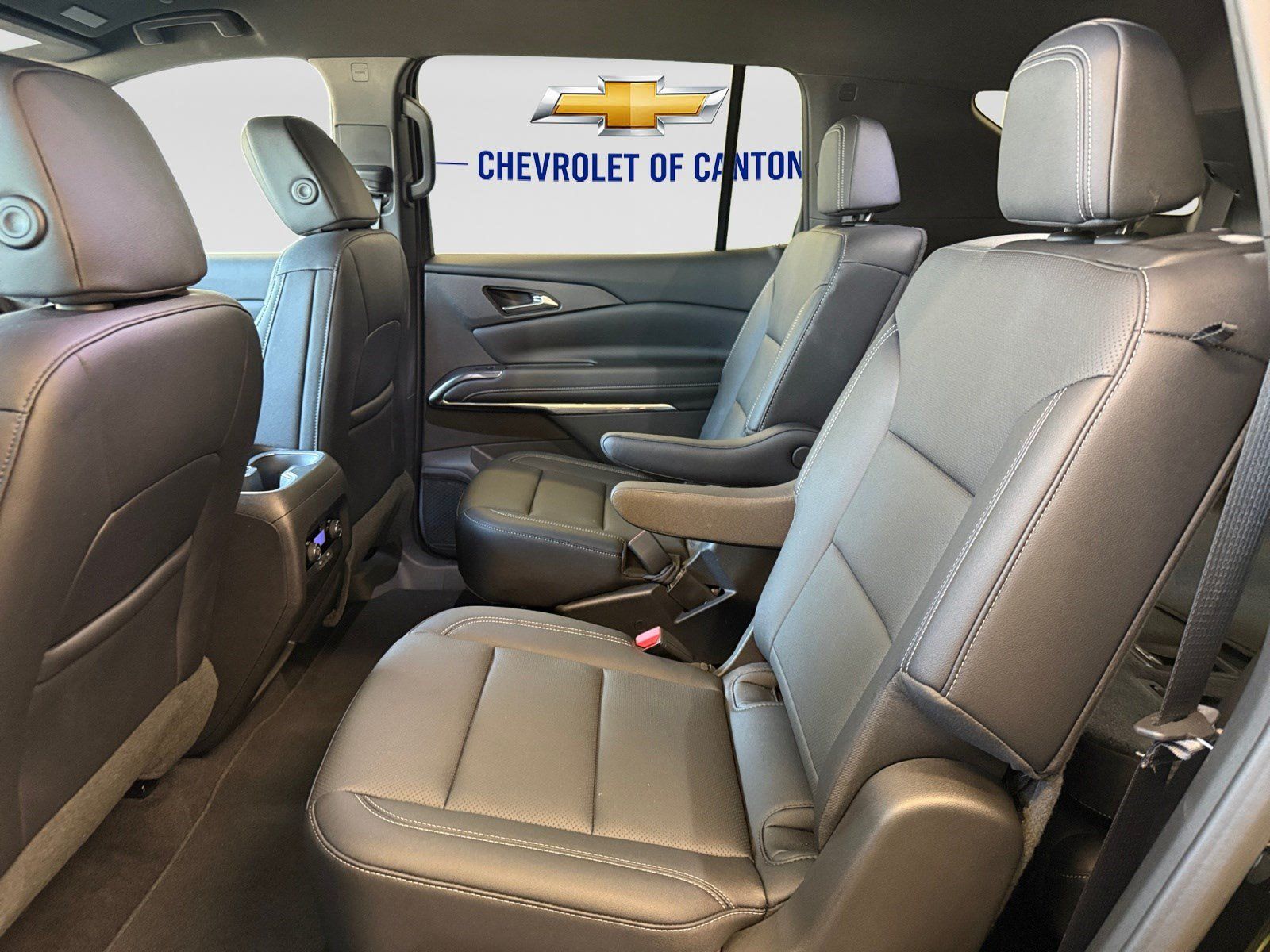 Used 2026 Chevrolet Traverse LT FWD image 19