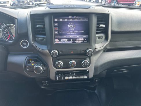 Used 2021 RAM 3500 Tradesman w/ Chrome Appearance Group AWD/4WD image 28