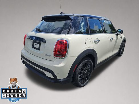Used 2023 MINI Cooper 4-Door Hardtop FWD image 4