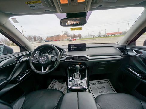 Used 2023 MAZDA CX-9 Touring image 2