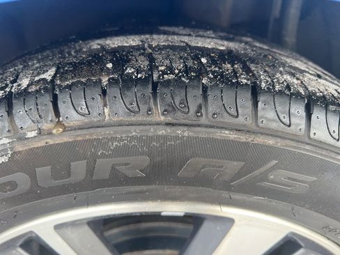 Certified 2023 Nissan Versa SV image 40